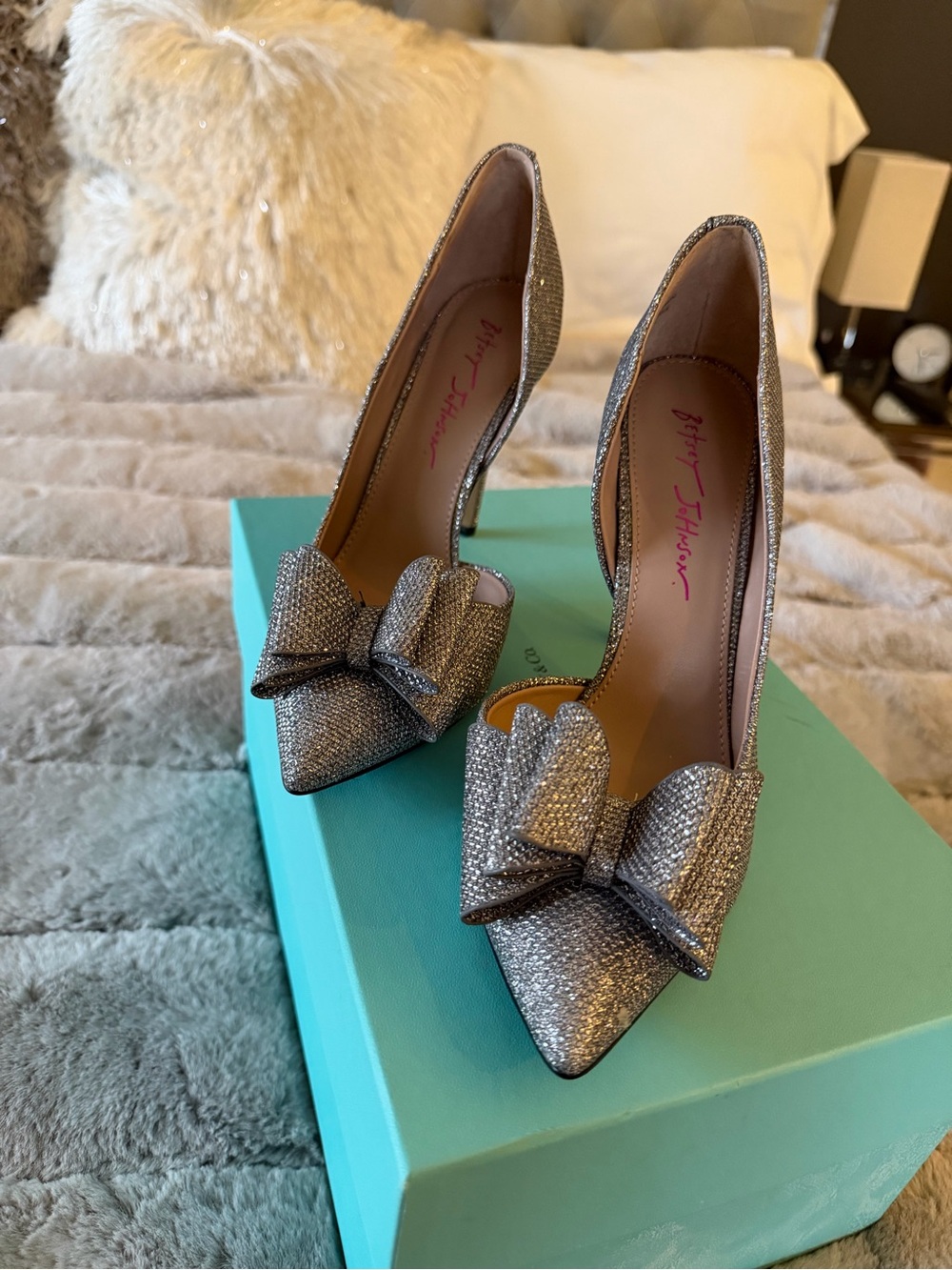 Betsey Johnson Silver Glitter Bow Pointed Toe Pumps
